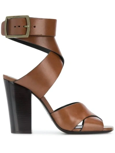 Saint Laurent Sandalen Mit Kreuzriemen In Brown