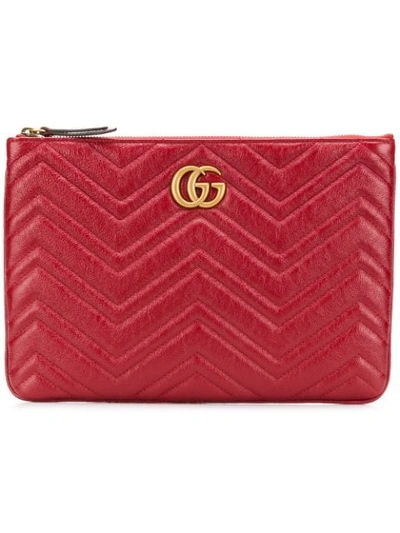Gucci Chevron Quilted Gg Clutch In Red