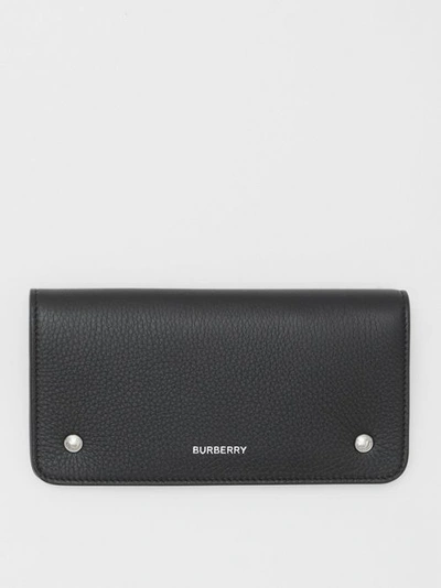 Burberry Leather Phone Wallet In 블랙