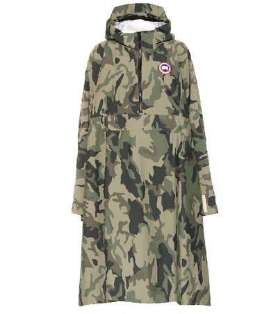 Canada Goose Field Poncho Raincoat In Green