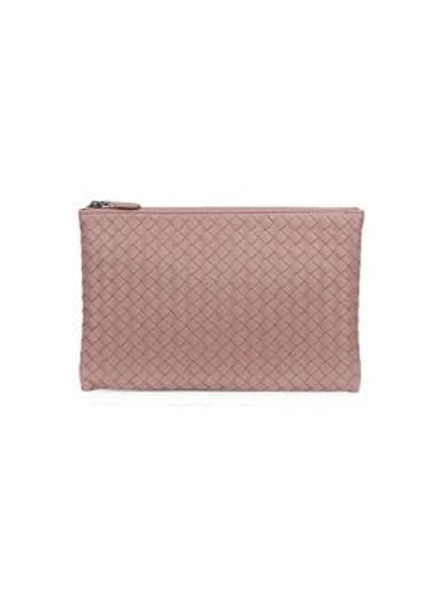 Bottega Veneta Medium Leather Pouch In Rose