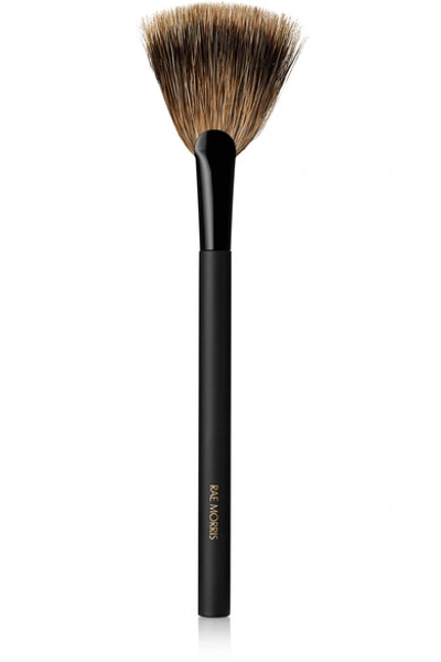 Rae Morris Jishaku 25 Fan Highlighter Brush - Black