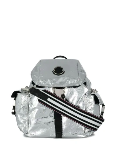 Moncler Rucksack Im Metallic-look In Silver