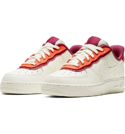 Nike Air Force 1 '07 Se Sneaker In Sail/ Team Orange/ Berry