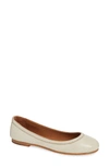 Frye 'carson' Ballet Flat In Off White