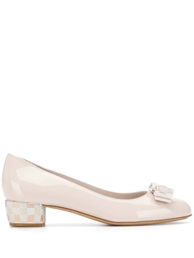 Ferragamo Vara Bow Patent Leather Pumps In Pink