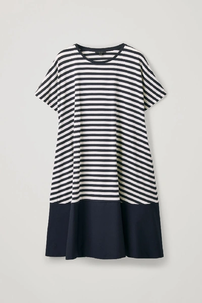 Cos Contrast-panelled Jersey Dress In Blue