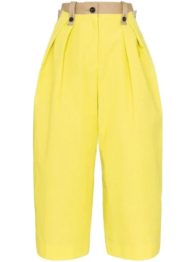 Sacai Contrast Panel Cropped Trousers In Yellow/beige