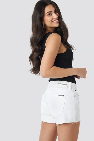 Calvin Klein Mid Rise Weekend Shorts White In Pop White