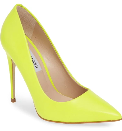 Steve Madden Daisie Pointy-toe Pump In Lime