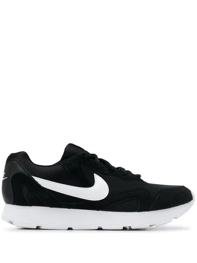 Nike Delfine Low In Black