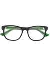 Gucci Wayfarer Frame Glasses In Black