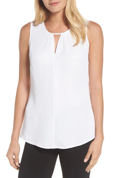 Nic And Zoe Sleeveless Keyhole Top In Paper White