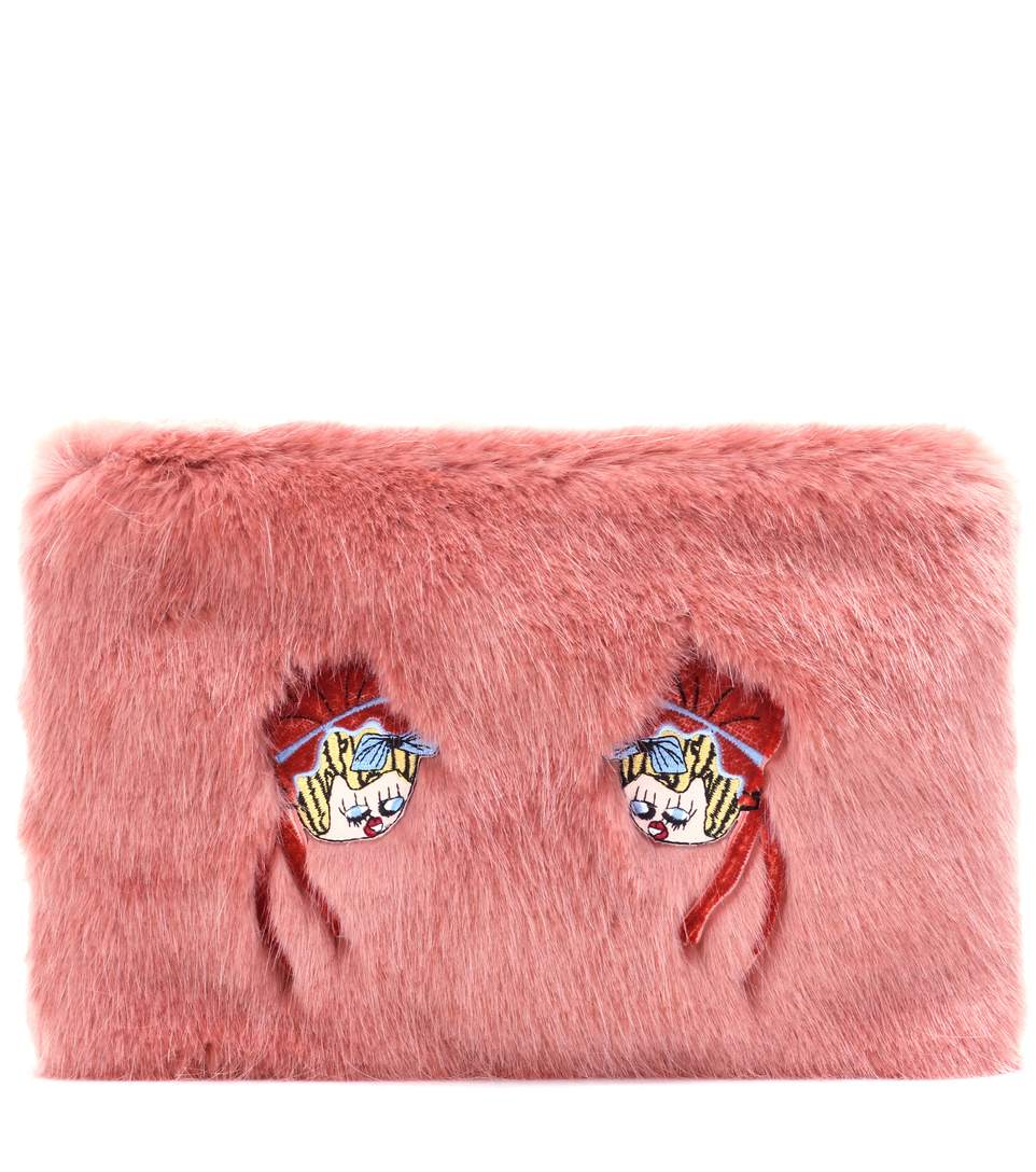 Shrimps Bonnie Faux Fur Clutch In Spaeish Piek ModeSens