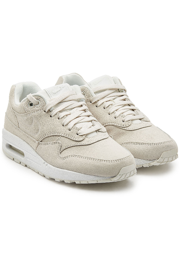 nike air max beige suede