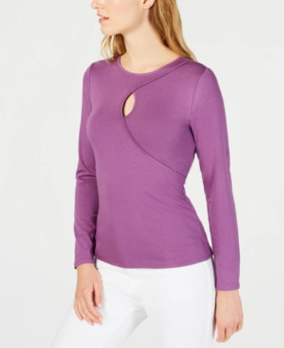 Vince Camuto Keyhole Top In Tulip