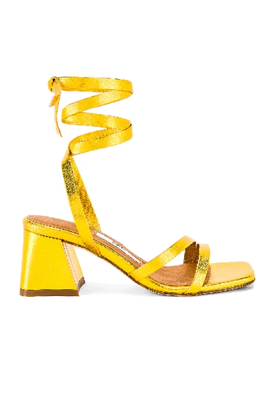 Miista Quima Sandal In Metallic Gold. In Yellow Gold Metallic Leather