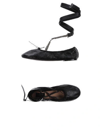 Valentino Garavani Ballet Flats In Black