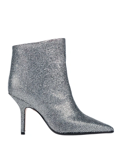 Anna F Ankle Boot In Silver