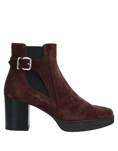 Tod's Ankle Boot In Brown