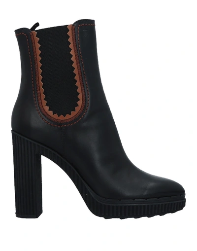 Tod's Ankle Boots In Black