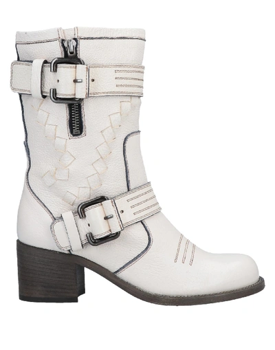 Barbara Bui Ankle Boot In Ivory