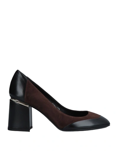 Tod's Pumps In Brown