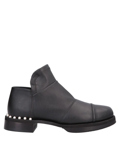 Greymer Ankle Boots In Black