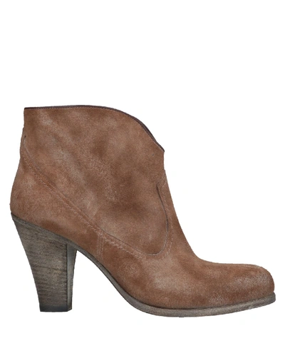 Barbara Bui Ankle Boot In Camel