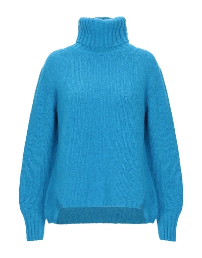 Alyki Turtleneck In Bright Blue