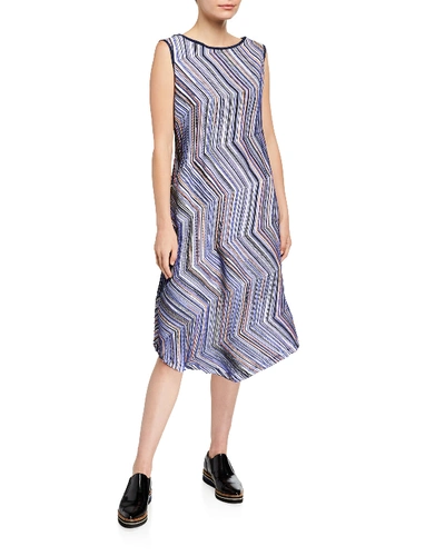 Issey Miyake Dotted-line Sleeveless A-line Dress In Blue