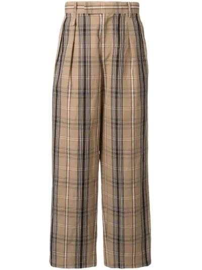 A(lefrude)e Plaid Trousers In Brown