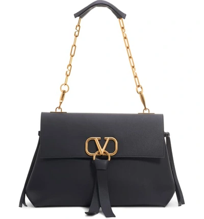Valentino Garavani V-ring Leather Shoulder Bag In Nero