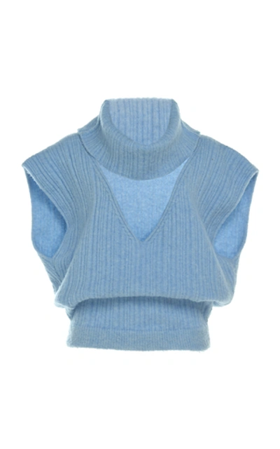 Jacquemus La Maille Aube Cropped Turtleneck Sweater In Blue