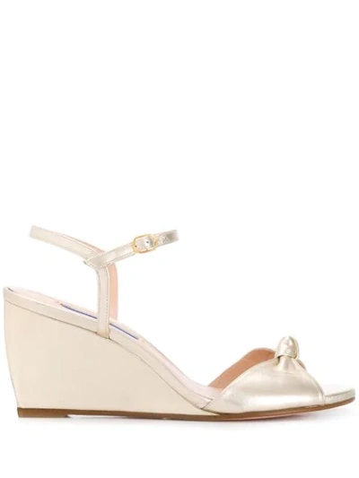 Stuart Weitzman Gloria Sandals In Gold