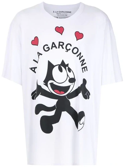À La Garçonne X Hering 'felix Corações' T-shirt In White