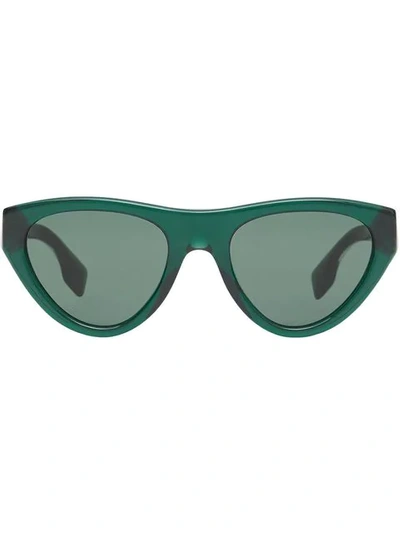 Burberry Eyewear Sonnenbrille Mit Dreieckigem Gestell In Green