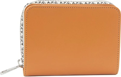 Apc Emanuelle Small Leather Wallet In Caramel