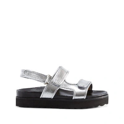 Schutz Dariana Flat Sandal In Prata Silver