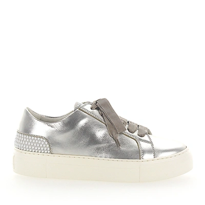 Agl Attilio Giusti Leombruni Women Low-top Sneakers D925012 Smooth Leather Beads Metallic Silver In Gold