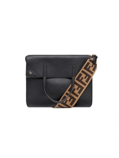 Fendi Large Flip Shoulder Bag In Black