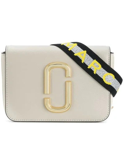 Marc Jacobs Hip Shot Logo Strap Bag In Grey