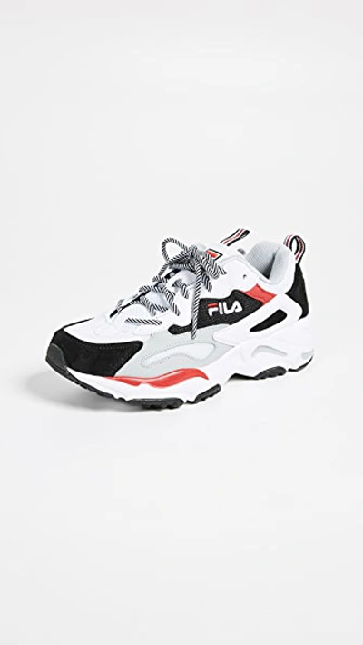 Fila Women's Ray Tracer Low-top Sneakers In Wht/blk/hris