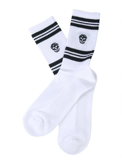 Alexander Mcqueen Skull Sports Socks In Bianco