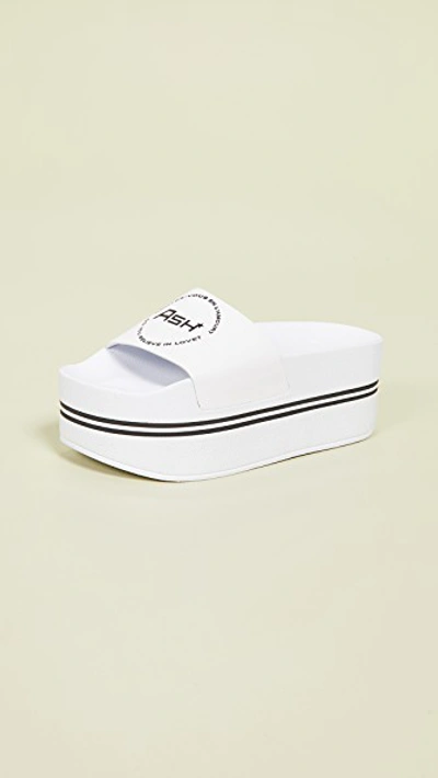 Ash Spot Bis Slides In White