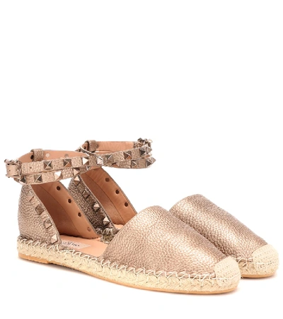 Valentino Garavani Rockstud Double Metallic Leather Espadrilles In Skin