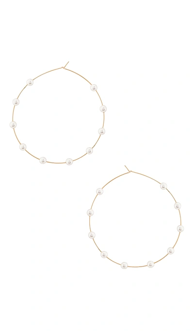 Lili Claspe Molly Hoop In Gold