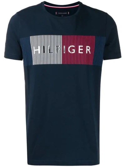 Tommy Hilfiger T-shirt Mit Logo-stickerei In Blue