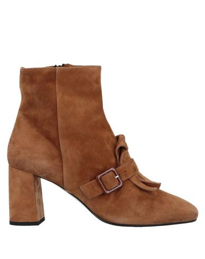 Cheville Ankle Boot In Brown
