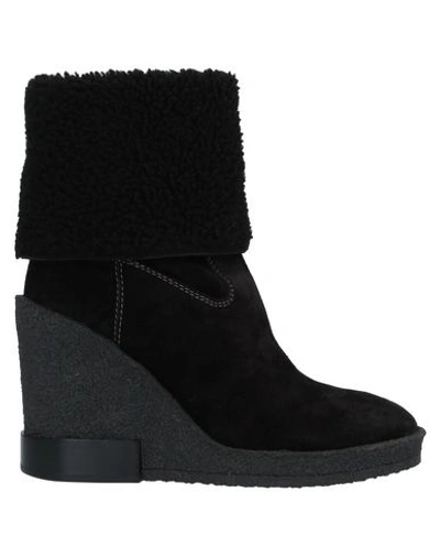 Tod's Ankle Boots In Black
